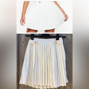 Final sale❗️ Missguided Petite Pleated Mini
with Military Buttons. Size: 8 (NWT)